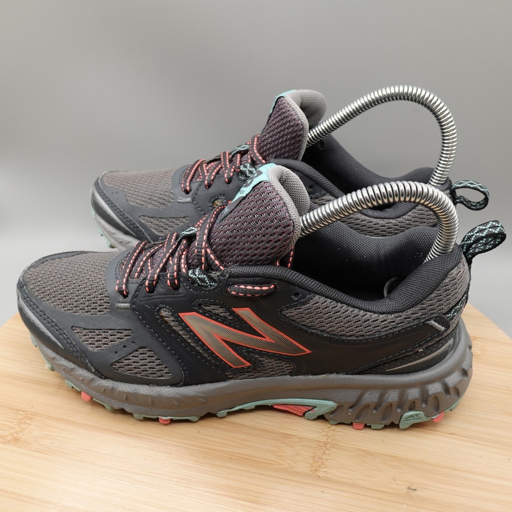 New Balance Shoes Womens 6 Grey Trail Running All Terrain WTE412O3 Flaws